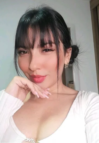 Samanta, a VelaCall member from Colombia